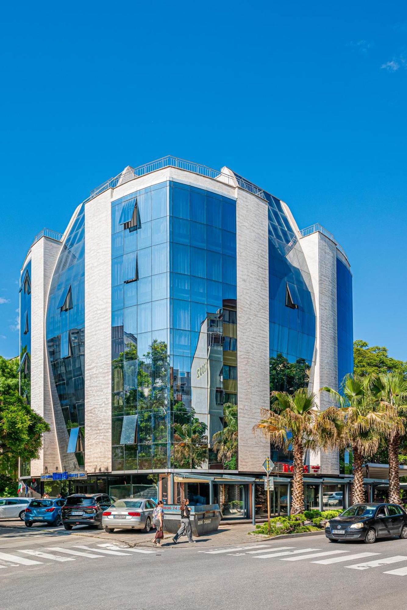 Hotel Noris Plovdiv Kültér fotó