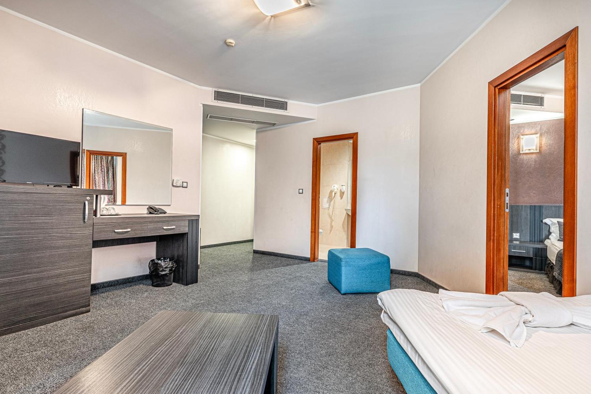 Hotel Noris Plovdiv Kültér fotó