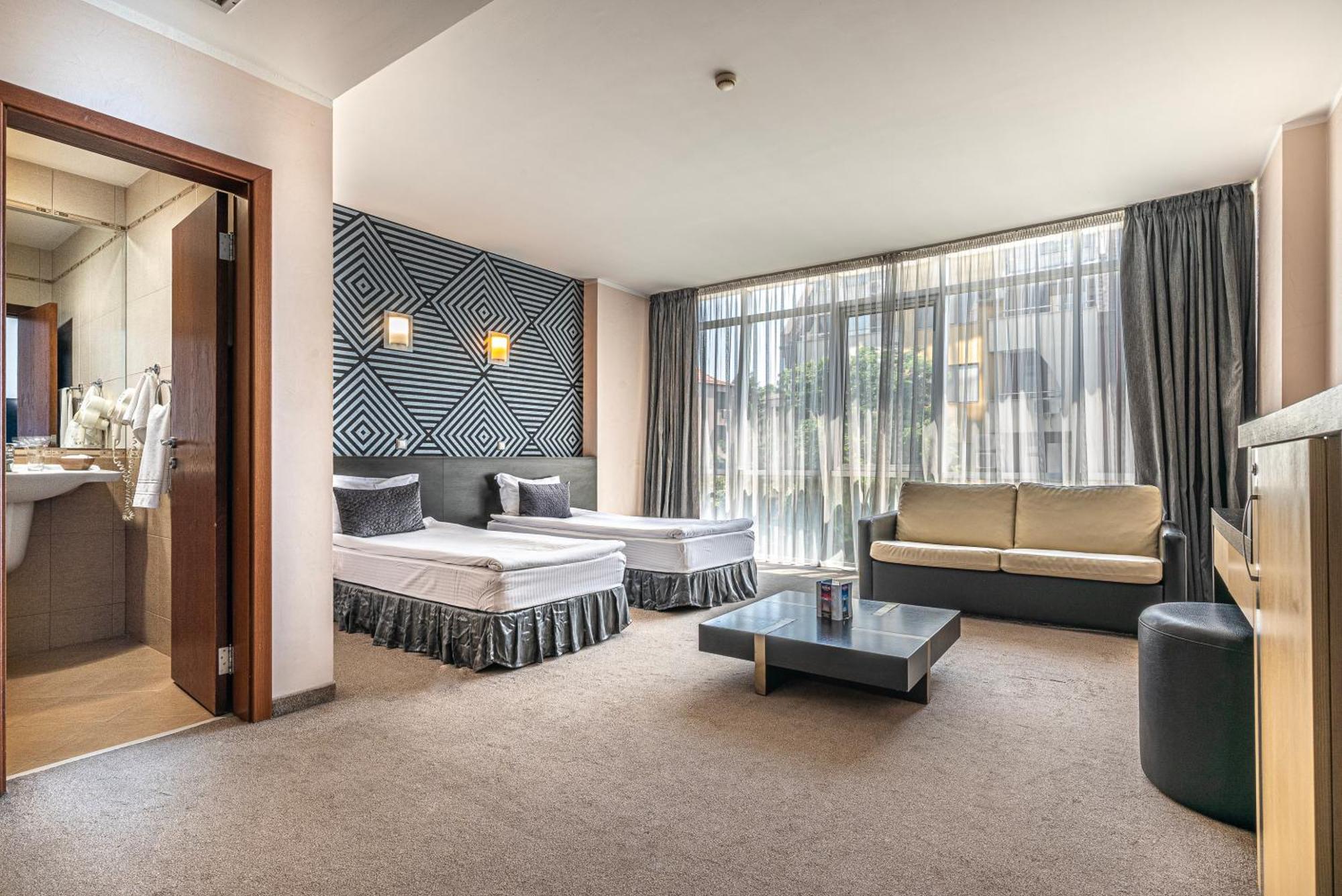 Hotel Noris Plovdiv Kültér fotó