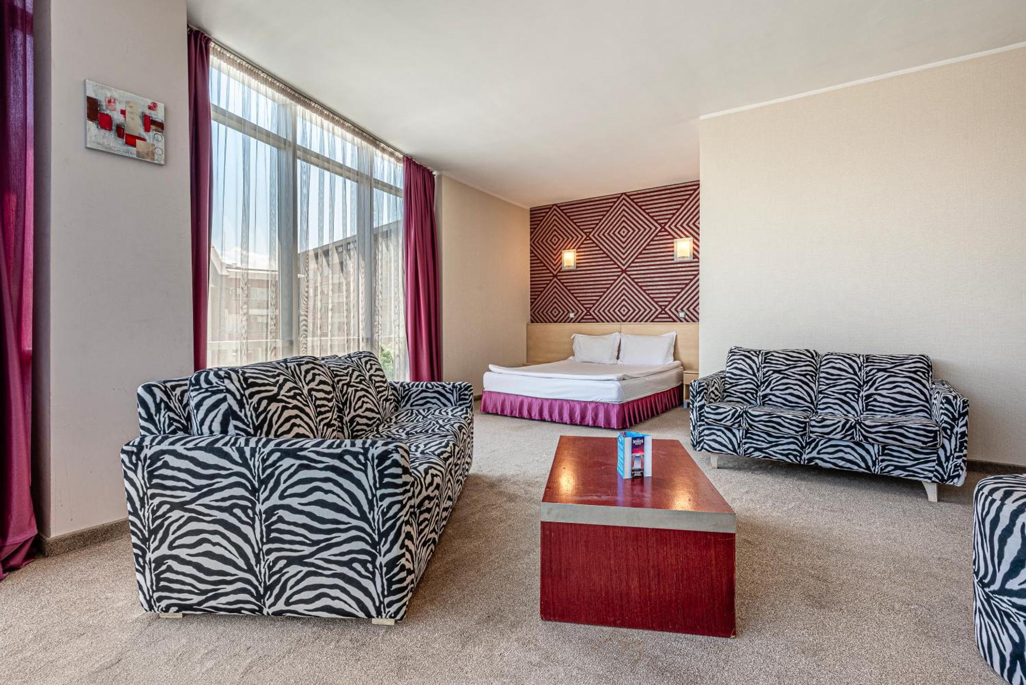 Hotel Noris Plovdiv Kültér fotó
