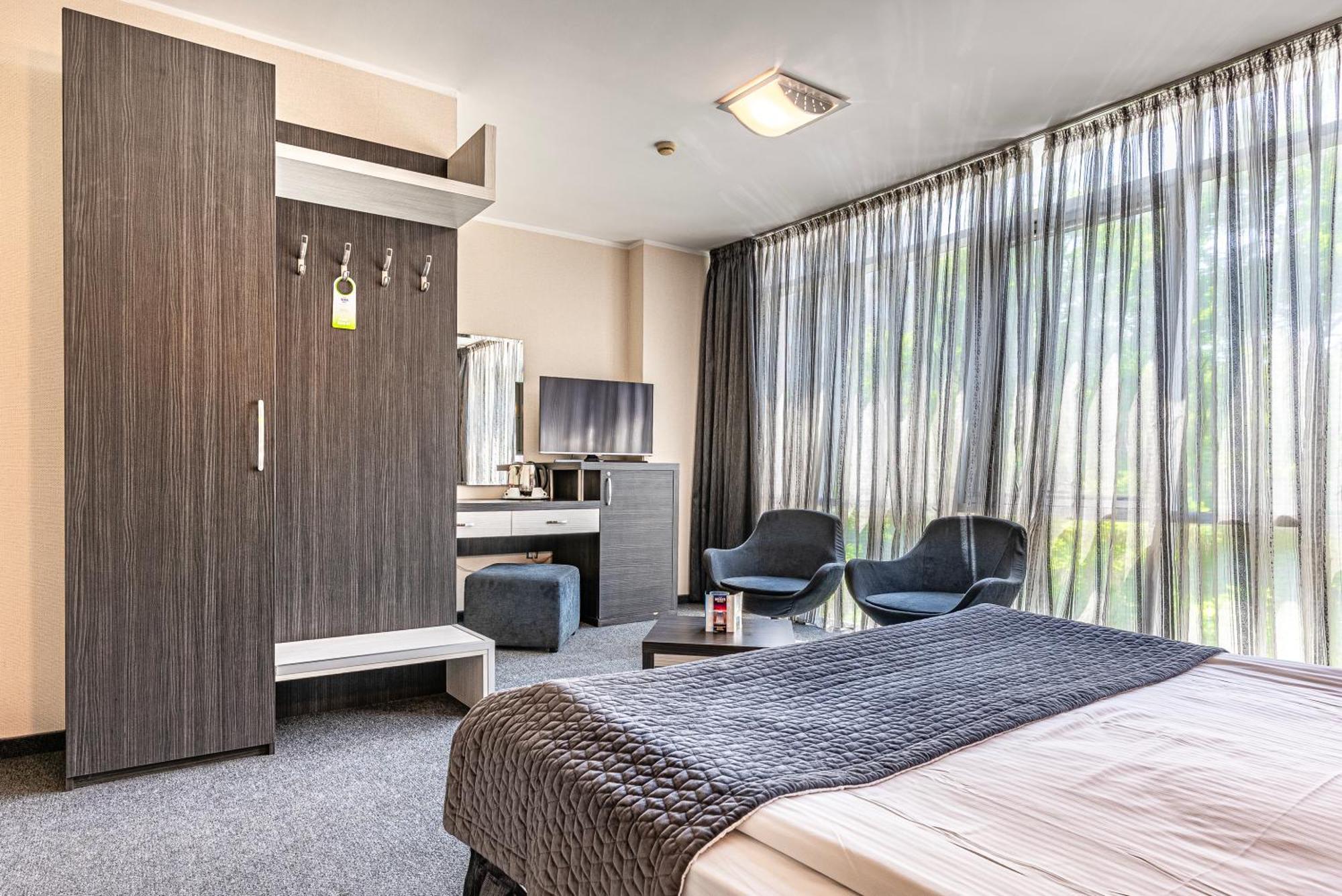 Hotel Noris Plovdiv Kültér fotó