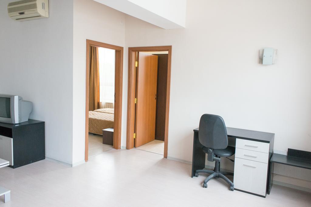 Hotel Noris Plovdiv Szoba fotó